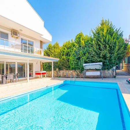 Pine 8, In Hisaroenue, Turkey Villa